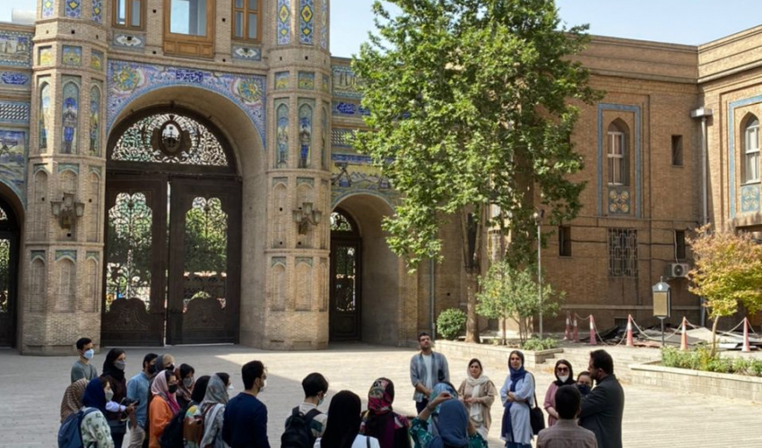 برگزاری اولین تور تخصصی تهران تاریخی، بازدید از مجموعه باغ ملی
